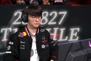 开云体育平台APP-HLE翻盘T1，Faker打出惊人五杀四强赛2:0（北京）