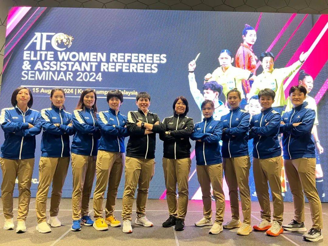 包含国际足球盛会为女性运动员助力，助力梦想实现的词条