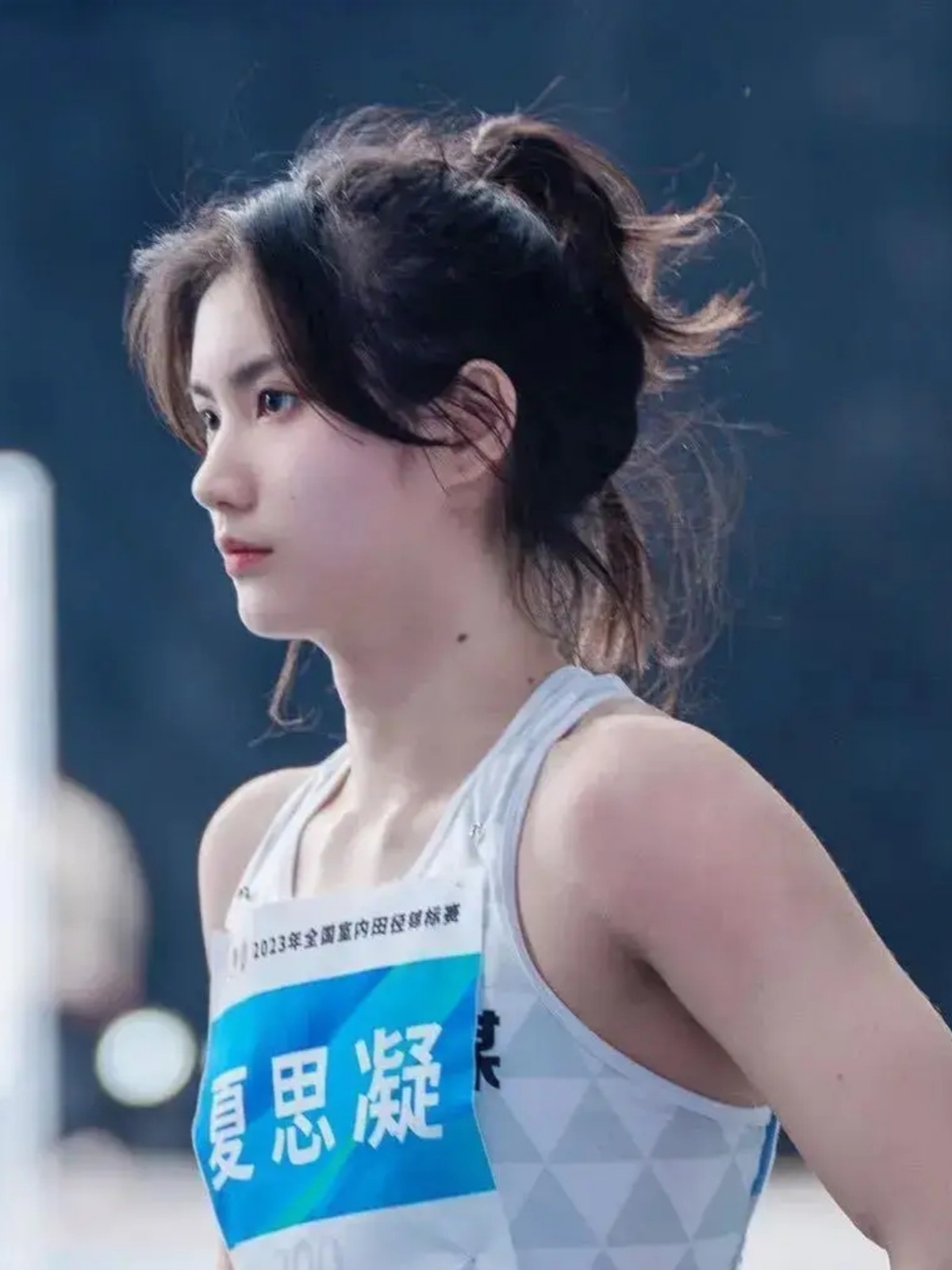委内瑞拉女子田径选手在比赛中夺冠