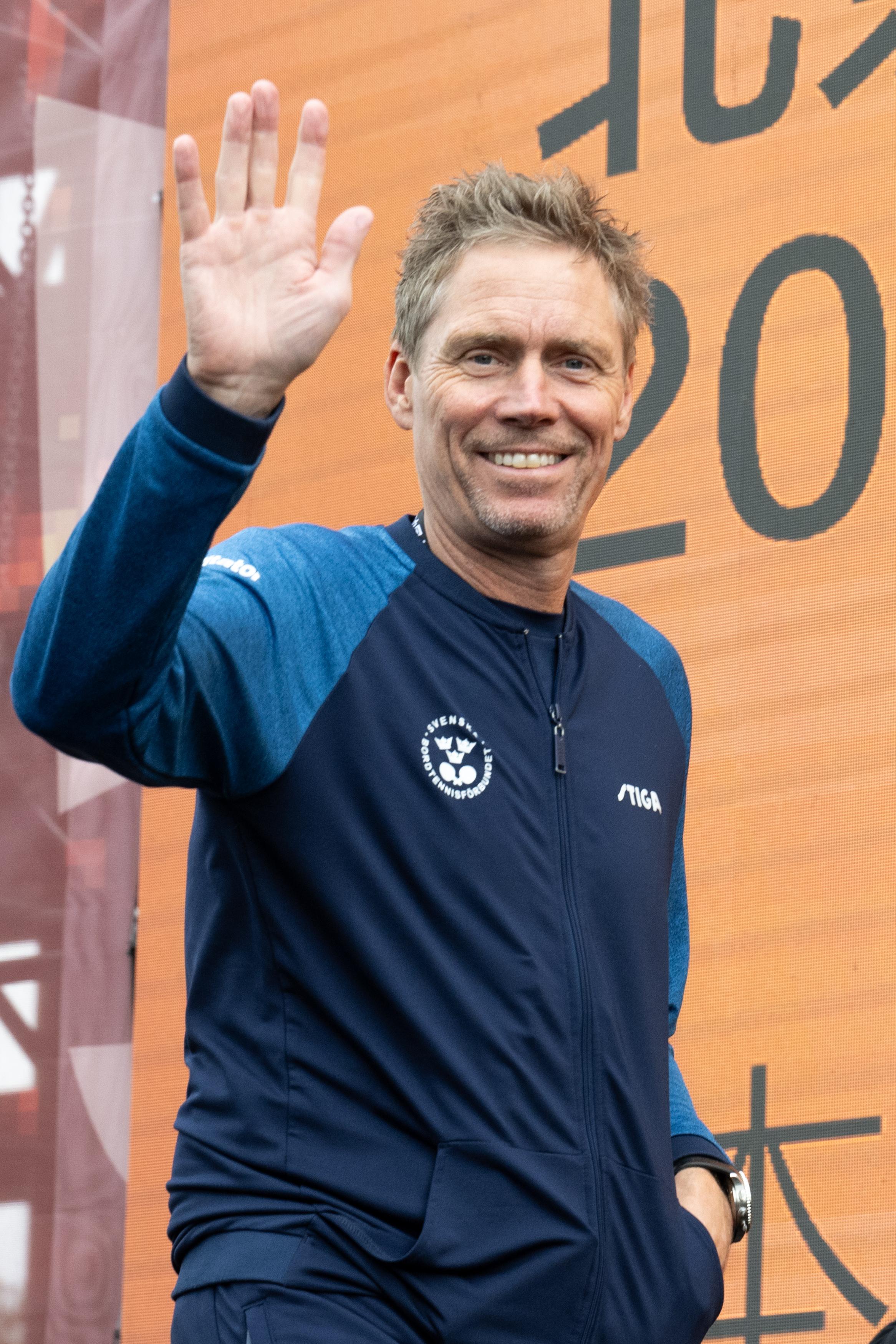 瑞典队客场积极抗衡取得争议点球的简单介绍