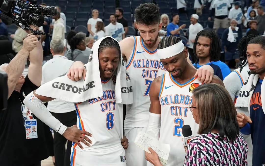 力压雷霆,尼克斯取胜 力压雷霆,尼克斯取胜