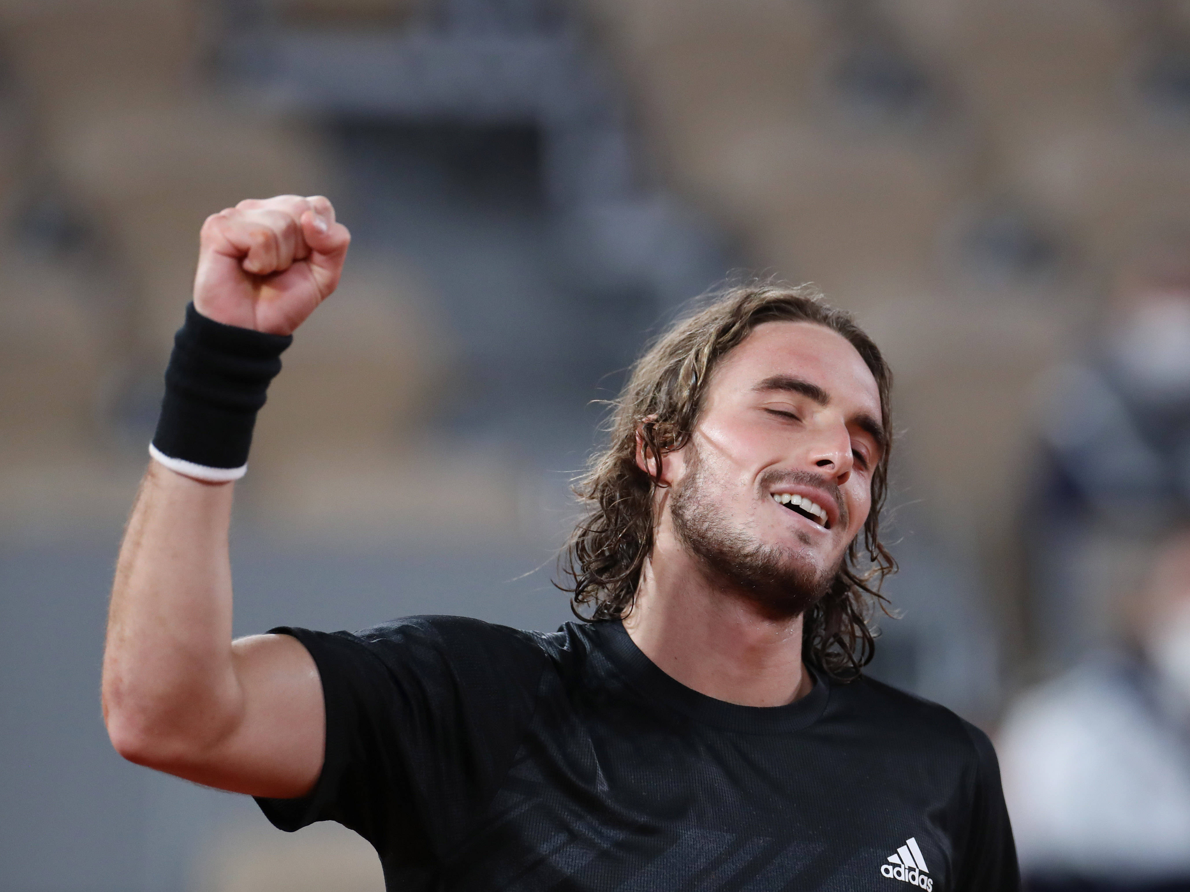 意大利网球队绝杀世界网球队,西西帕斯惊艳世界 意大利网球队绝杀世界网球队,西西帕斯惊艳世界