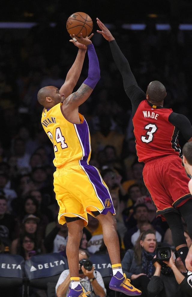 关于回顾篮球经典时刻:传奇再现的信息 关于回顾篮球经典时刻:传奇再现的信息