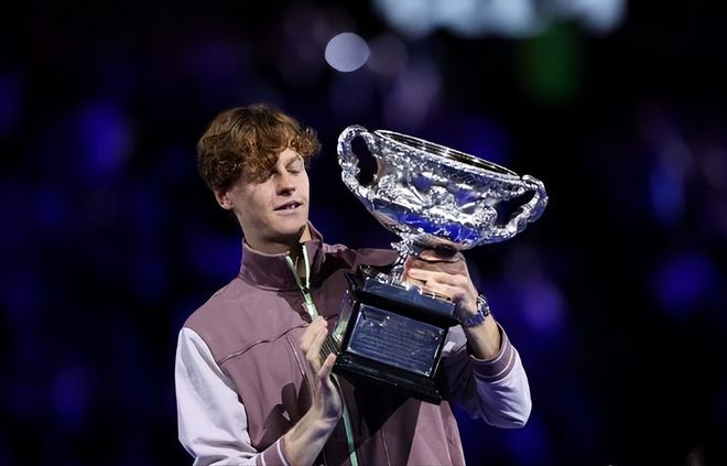 澳网横扫ATP总决赛，辛纳刷新纪录