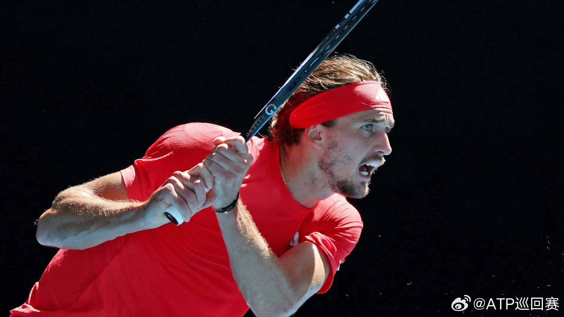 澳网轻取温网，兹维列夫关键制胜