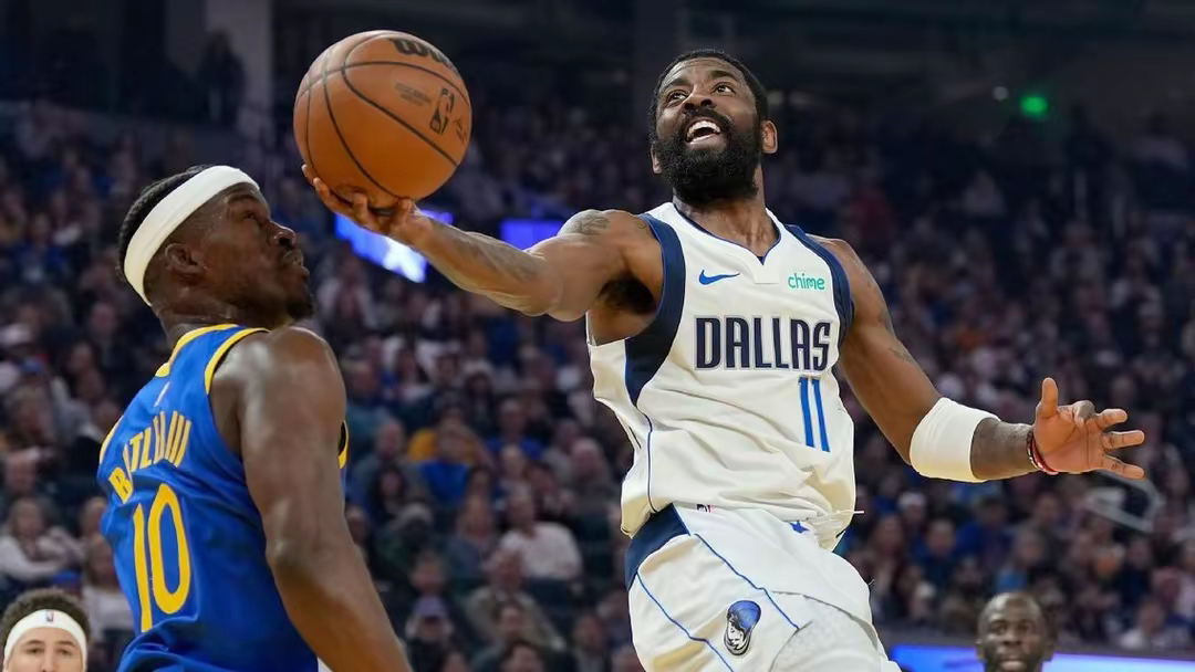 独行侠完胜北京队,利拉德状态火热 独行侠完胜北京队,利拉德状态火热