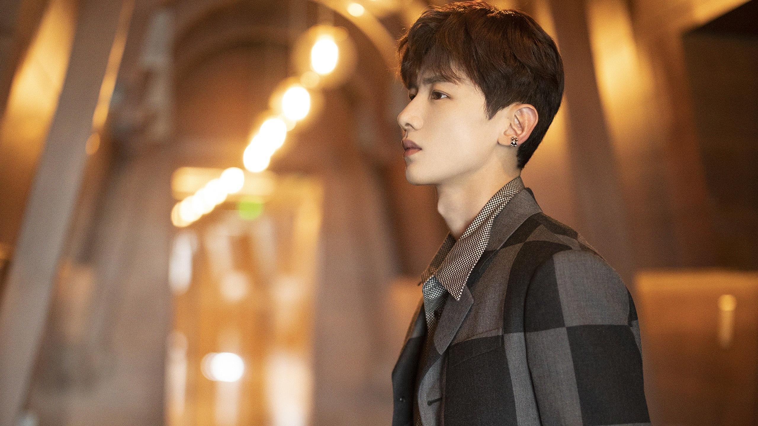 一人成军！德里赫特以血肉之躯，筑起对抗曼城钢铁洪流的叹息之壁