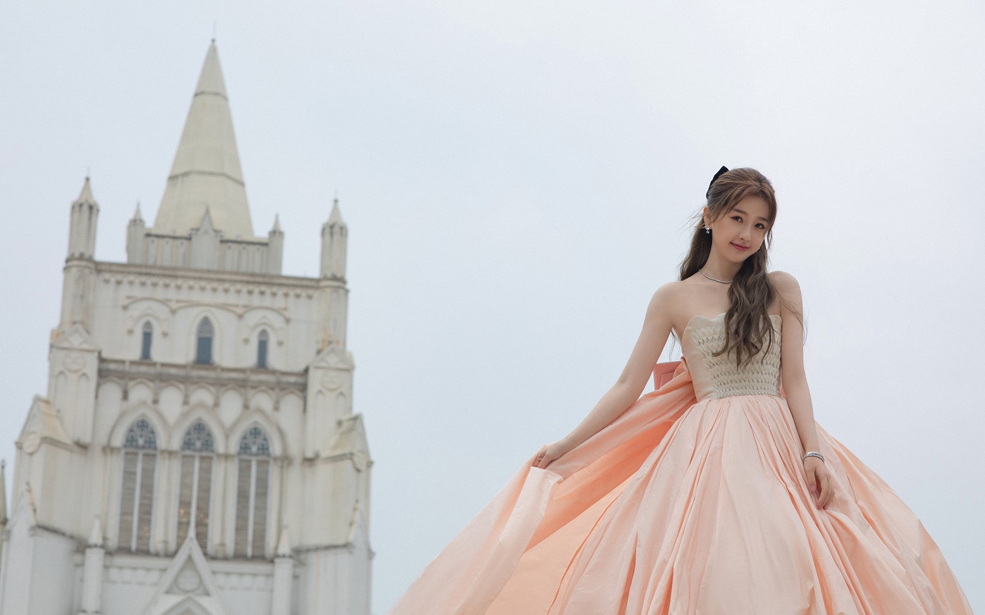 压力之下显英雄，克莱爆发引领骑士战术压制灰熊