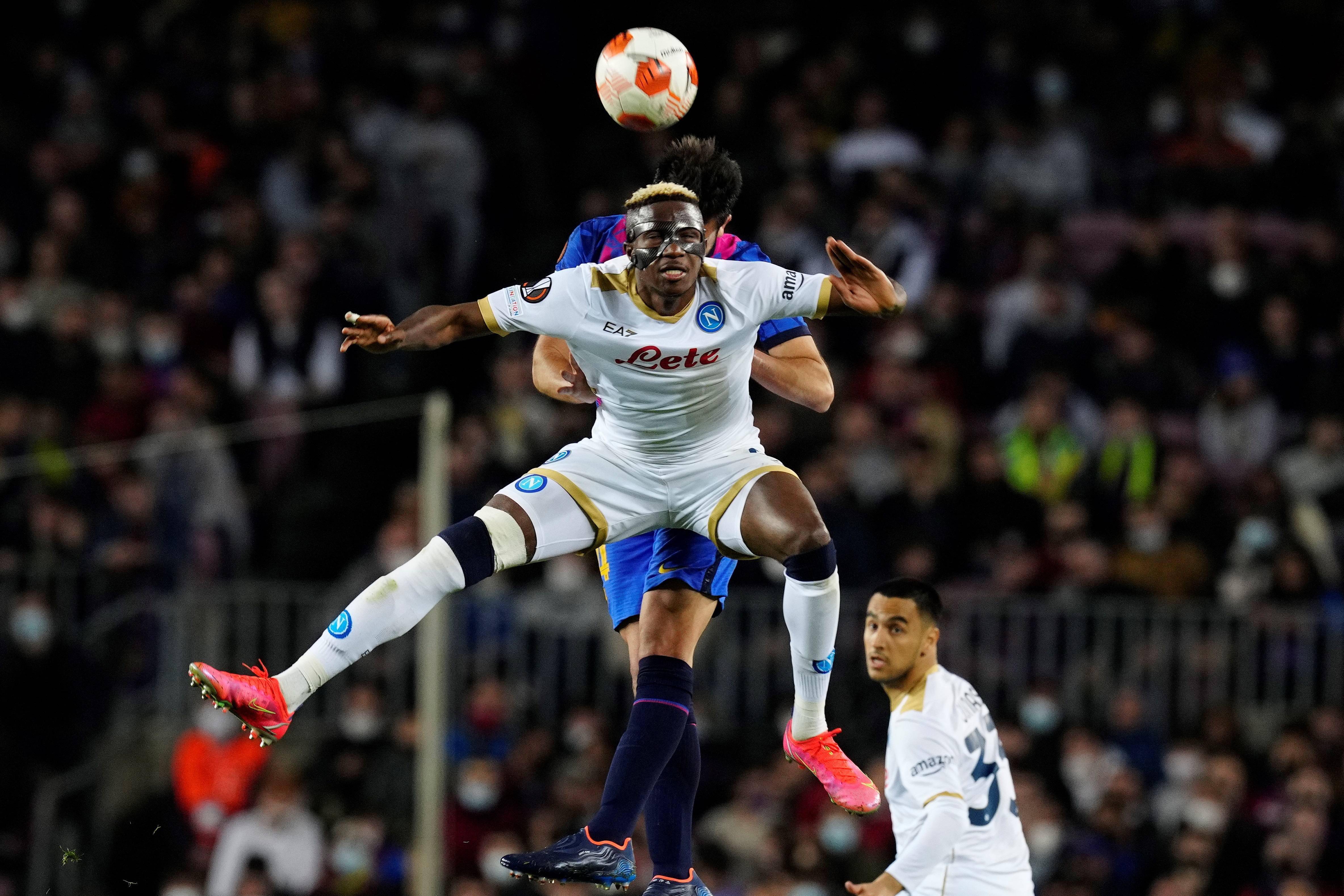 季后赛抢七之夜，奥斯梅恩关键战不手软